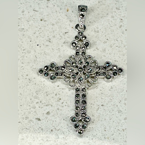 VTG Sterling Silver 925 Cross Pendant - Picture 3 of 11